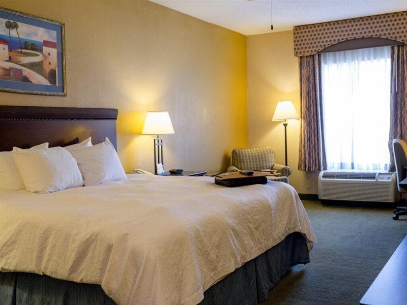 Hampton Inn Oxford-West Екстериор снимка