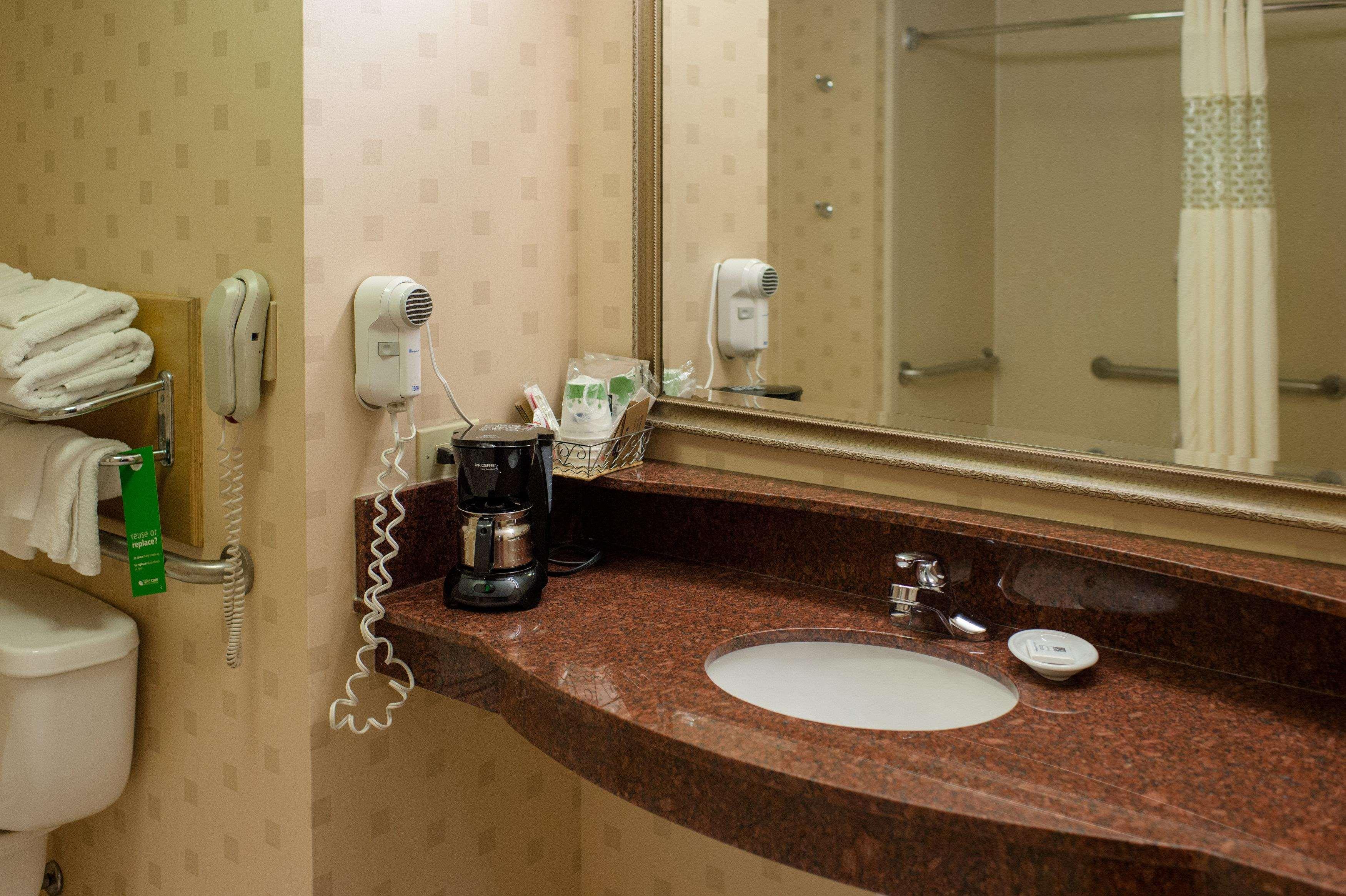 Hampton Inn Oxford-West Екстериор снимка