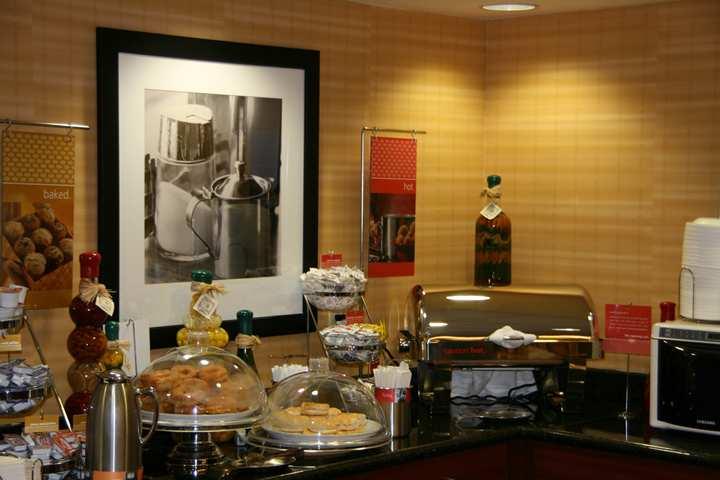 Hampton Inn Oxford-West Екстериор снимка