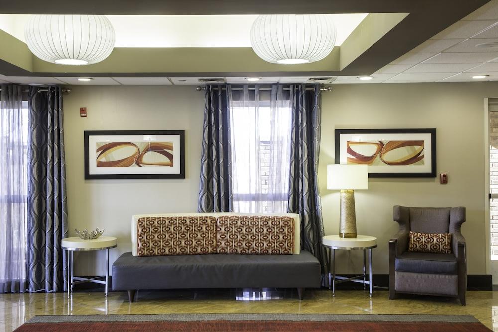Hampton Inn Oxford-West Екстериор снимка
