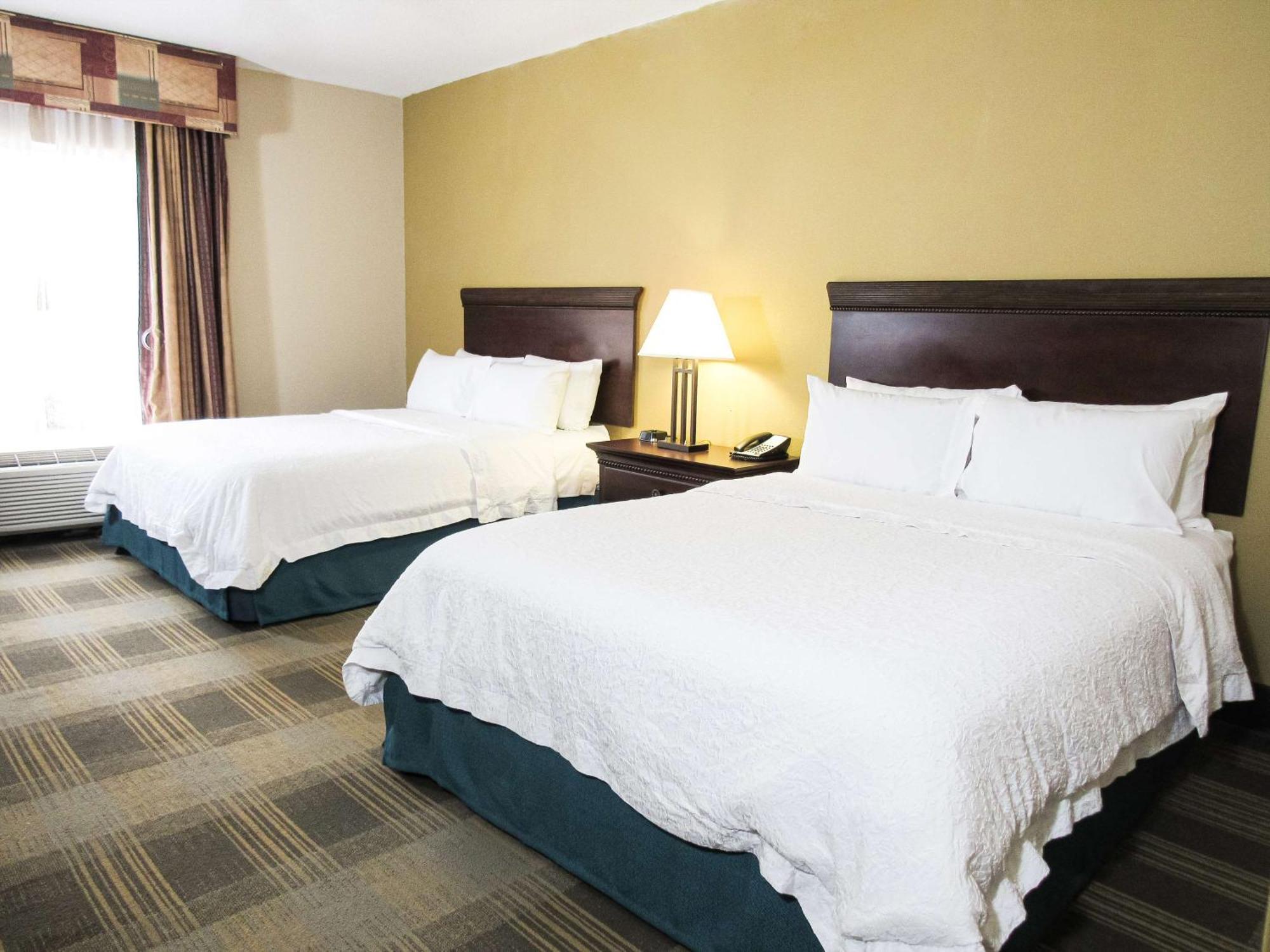 Hampton Inn Oxford-West Екстериор снимка