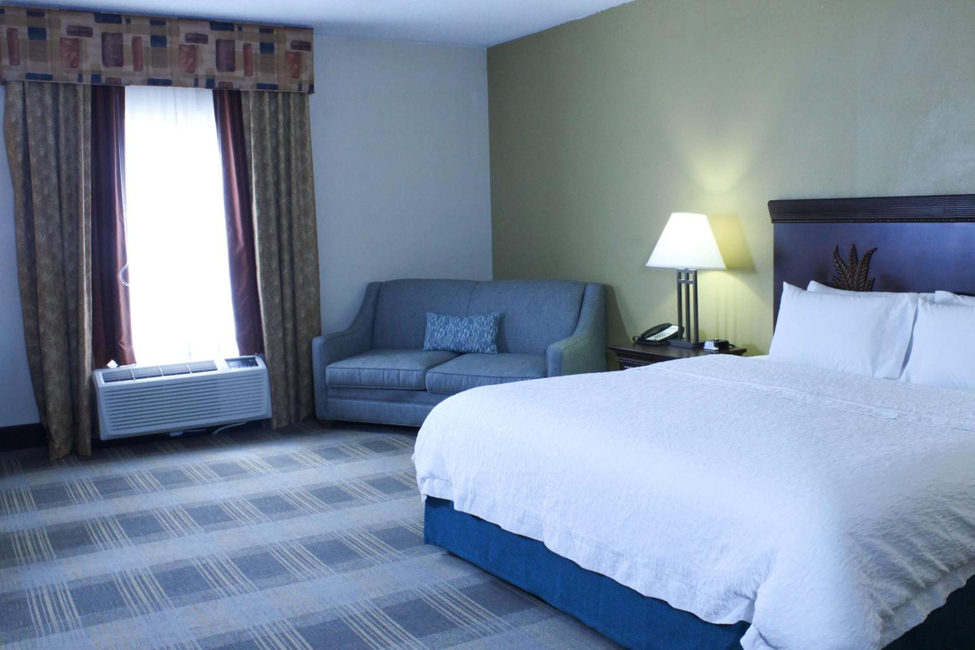 Hampton Inn Oxford-West Екстериор снимка